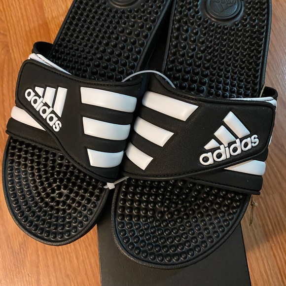 Authentic Adidas slide - Picture 2 of 5